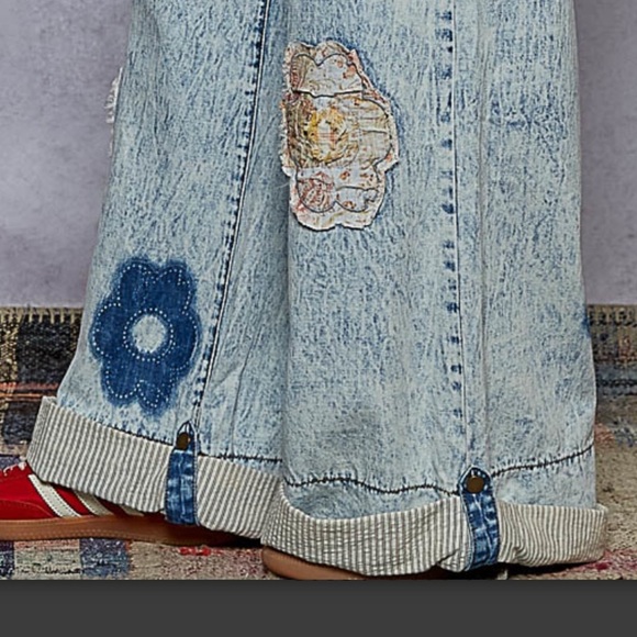 POL. 🩵 Floral Embroidered Patchwork Pants - Picture 6 of 6